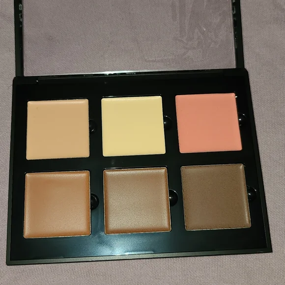 Anastasia Beverly Hills Contour Kit - Picture 4 of 7